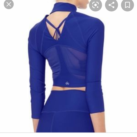 Archer Fitted Long Sleeve in Saphire - Picture 2 of 7